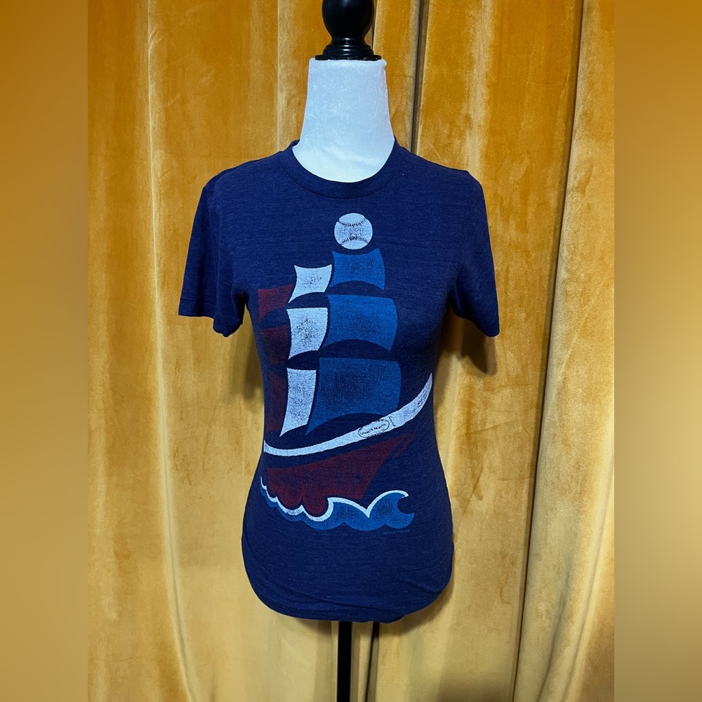 Homage XS Columbus Clippers tee
